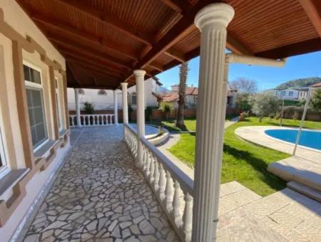 5+1 Villa Located On An Area Of 1000 M2 In The Center Of Dalyan